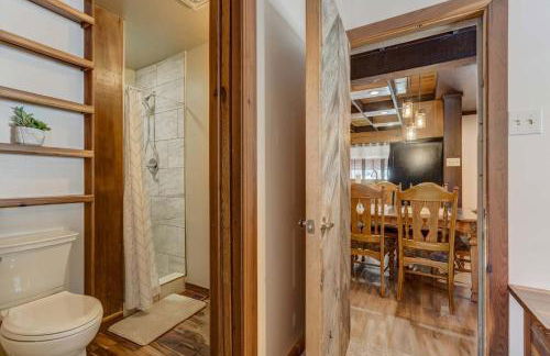 Moose Tracks Cabin - Hot Tub BBQ Billiards Groups - Foto 27