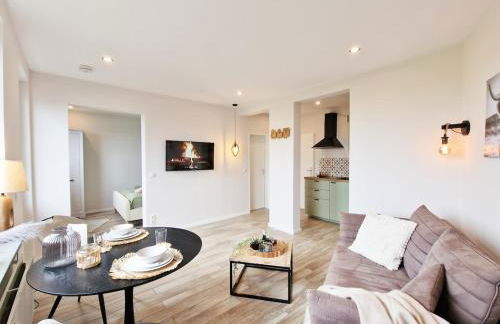 Moderne Wohnung mit großem Balkon und Weitblick - Foto 1