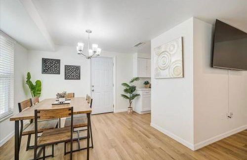 Spacious home With Heated Pool 3 miles from IMG! - Foto 41