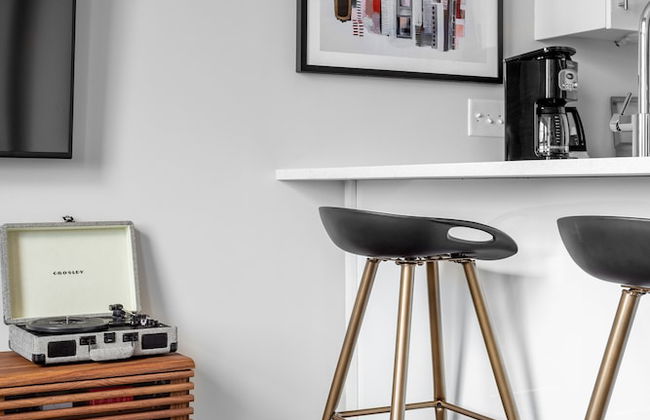 Amazing 2BR Downtown With 98 Walk Score - Foto 10