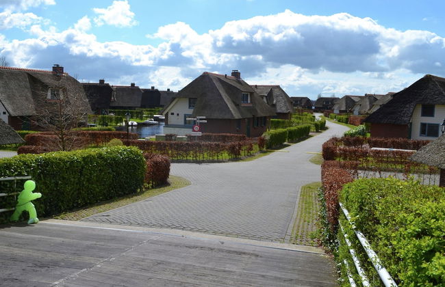 Rustic-chic Villa With Thatched Roof - Photo 14