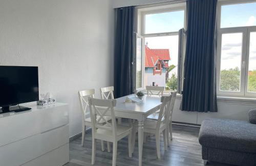Moderne 4 Zimmer Apartment mit Bergblick Stadtzentrum Contactless Check-in - Foto 35