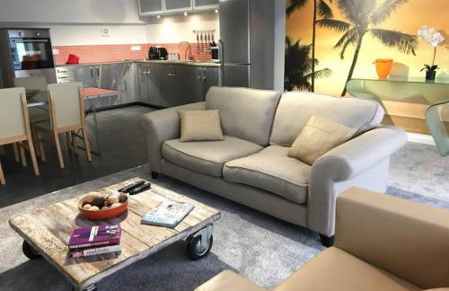 Modern Apartment in Latitude52 Dockyard & parking - Foto 7