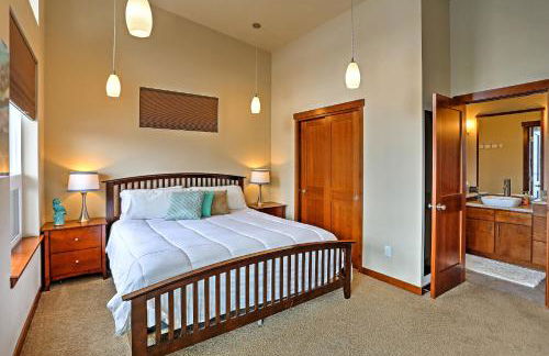 Breezy Lake Chelan Condo with Pool and Hot Tub Access! - Foto 13