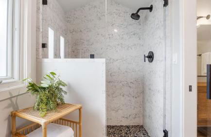 Unbeatable Beachfront Bliss w/ Ocean Views, Luxe Interiors & Patio Beach Road - Foto 48