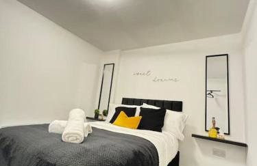 Luxury cozy 3 bed Apartment 5mins from city - free parking! - Foto 41