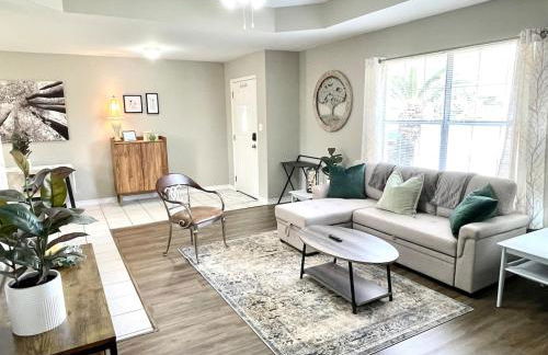 Peaceful Haven 2BR 1BA in Quiet Neighborhood - Foto 1