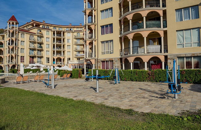 Menada Negresco Apartments - Photo 17