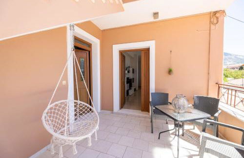 The Mirror House - Photo 8