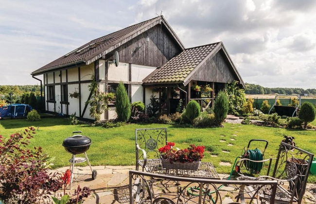 Comfortable Holiday Home on Lake Jamno, Podamirowo - Photo 1