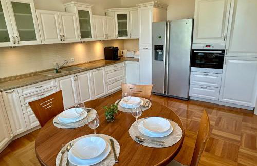 Villa Otolice obok Łowicza, 6 sypialni, balia, sauna, basen, snooker, 50 minut od Warszawy i Łodzi - Foto 19