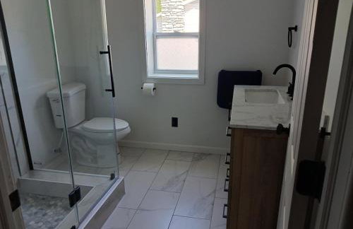 Riverview Bliss in Beautiful Home - Foto 5