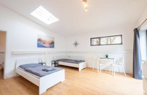 Monteurwohnung-in-Villa-8-Betten-WLAN-TV-Einbaukueche-Ahrensburg-Zentrum-Naehe-Hamburg-AGRP1201 - Photo 10