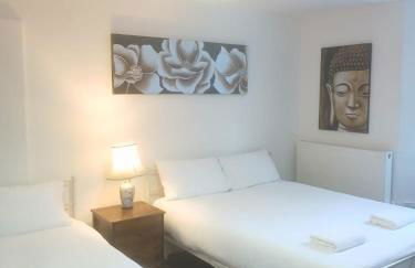 Budget Studio - Central Gosport with Free Parking - Photo 5