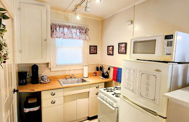 Edgewater Resort - Photo 53