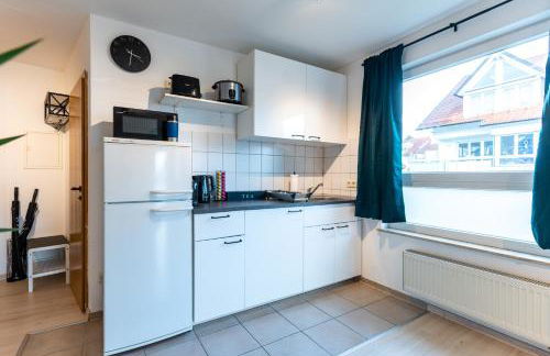 Mercedes I Stuttgart I Kitchen I Home Office I Parkplatz - Foto 9