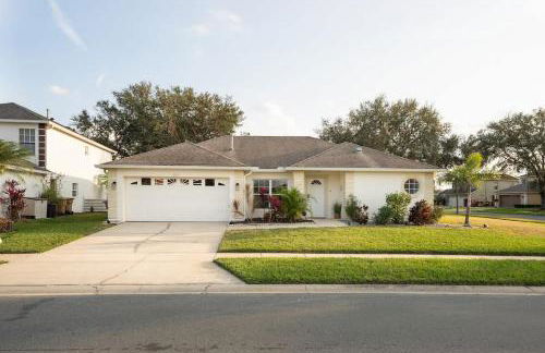 New Listing Pool and Game Room 4BR - Foto 40