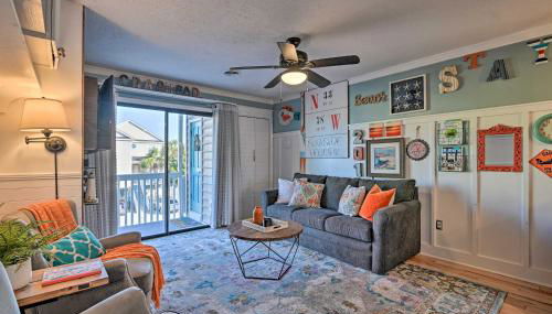 Eclectic Condo with Balcony 1 Block to Beach! - Foto 5