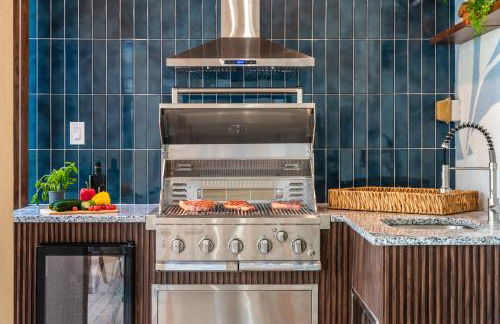 10min to Disney, Luxury 6BR Themed Villa with Private Pool,Spa and Game Room - Foto 21