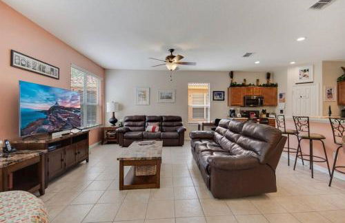 Large Pool Deck * All Rooms w/ Private Bathroom - Foto 15