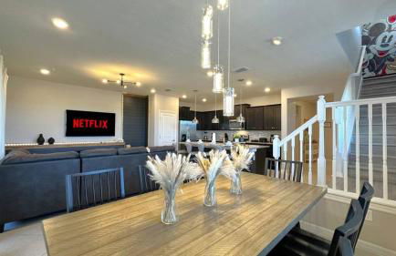 Brand New Charming Home 9 Miles to Disney - Foto 9