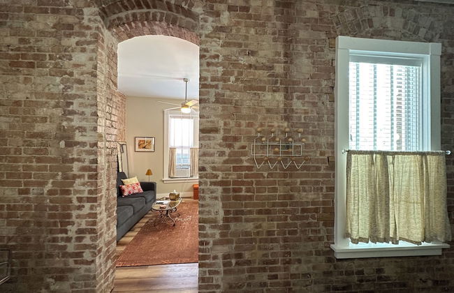 Bisbee Brownstone Suites - Photo 11