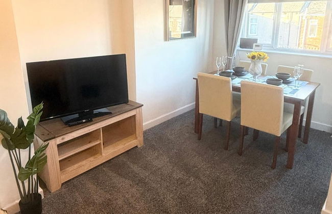 Relaxing Family Getaway in South Shields - Photo 13