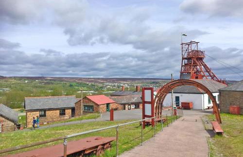 Old Canal-Side Cottage Taff Trail Merthyr Tydfil - Photo 43