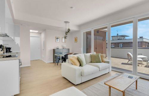 Airy Apartments with Balcony & Garage by NDP rent - Foto 2