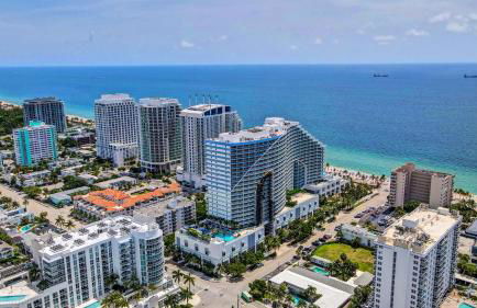 Luxury Corner 1 BR W Residence with Fantastic Intercoastal Views, Pool & Hot tub - Foto 17