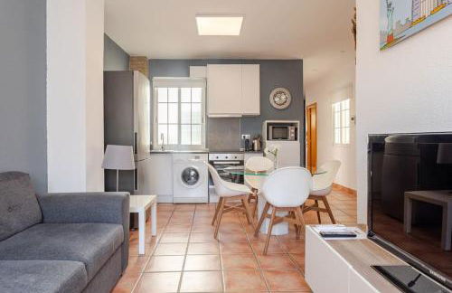 Colón Market Downtown - Photo 20