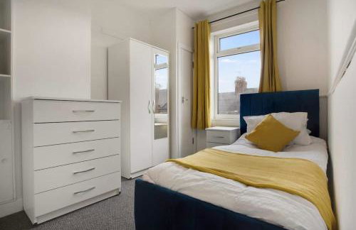 Freshly Renovated, Feels Like Home, Sleeps 3 - Photo 2