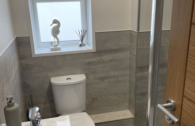 Worthing Beach 180 - 2 bed Seafront With Parking - Foto 16