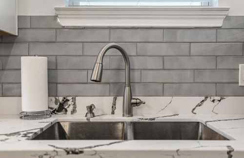 New 4 Bed luxury house w/Private Heated Pool - Foto 27