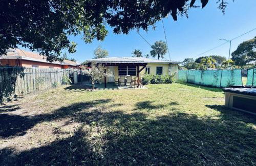 Fort Lauderdale Gem Private Yard and Patio - Foto 1