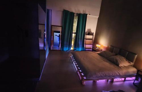 Stunning Industrial Loft in a former Power Plant Schaltzentrale - Foto 9