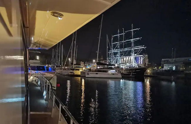 Attractive Yacht With Roof Terrace - Foto 34