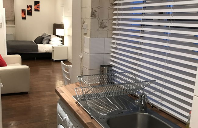 SHQ Apartments - Photo 19