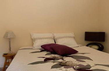 Studio en rez-de-jardin arboré avec accès piscine et clim - Foto 18