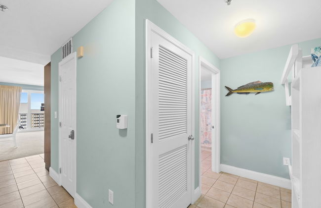 Laketown Wharf by Book That Condo - Foto 66