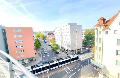 Ulmer Penthouse für 7, Arbeitsplatz, XXL-Dachterrasse, Grill, Wii - Foto 10