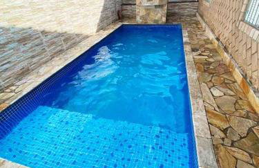 Alugo casa com piscina em Mongaguá SP - Foto 2