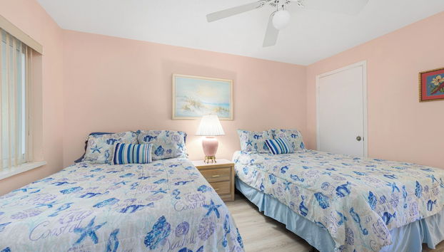 Four Winds by Distinctive Beach Rentals - Foto 5, Quarto