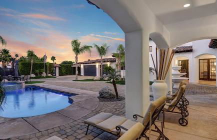 Movie Theater, Game Room, Pool, Hot Tub, & Views Villa Toscana by Avantstay - Foto 6