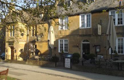 Spacious 3 Bedroom Cabin at Avonvale Holiday Lodge - Photo 8