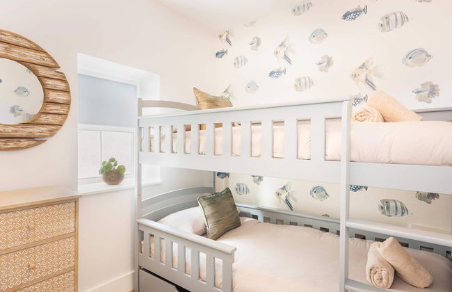 Host Stay Coombe Cottage - Foto 4