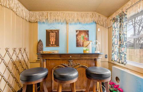 Indy Palm Pad with Patio & Tiki Bar-Mid-Century Charmer-Family Friendly - Photo 52