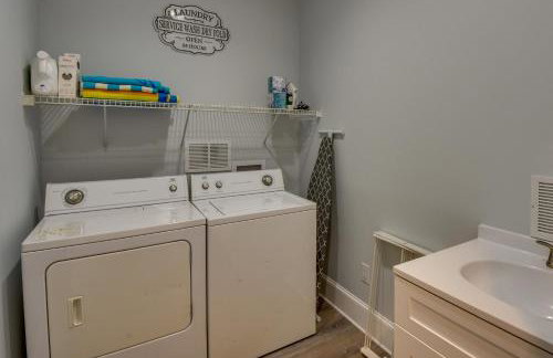 South Carolina Retreat with Fireplace and Lake Access! - Foto 11