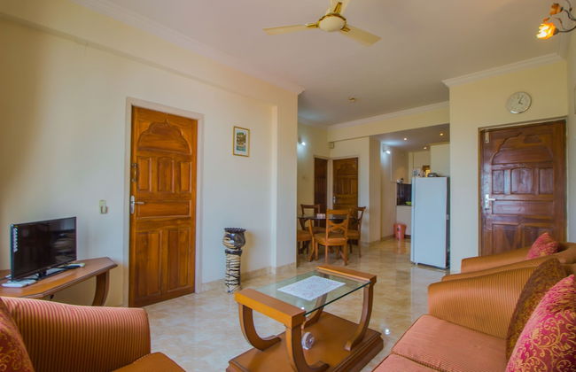 OYO 12867 Home Luxurious 2BHK Near Airport - Foto 1