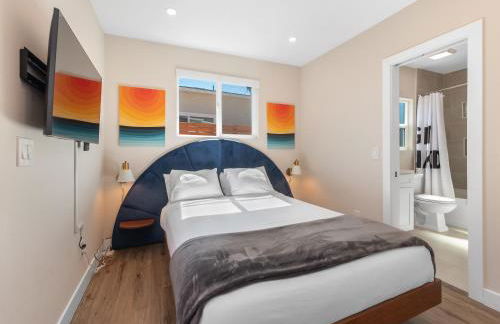 Beach Bungalow Perfection - Private Patios, BBQ walk2beach & Pet Friendly! - Foto 8